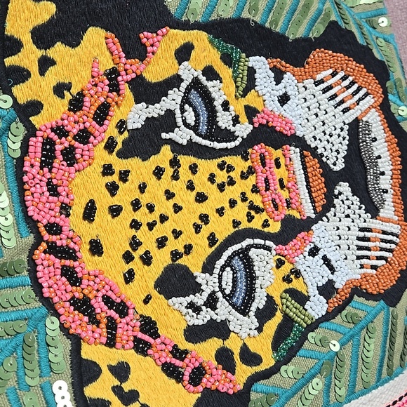 NWT A&B Tiguer Beat Tote - Picture 7 of 10